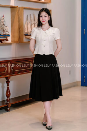 Áo Sơ Mi Khuy Ngọc Đính Hoa - A25