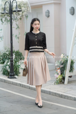 Áo Công Sở Cổ Tròn Phối Viền Ren - A71